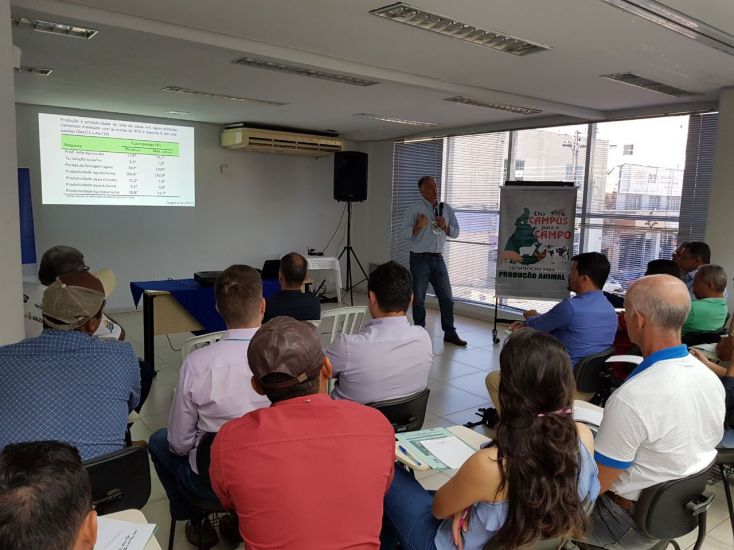 Palestras ocorrem no auditório do Sebrae e prosseguem até esta quinta-feira (Foto: Divulgação)